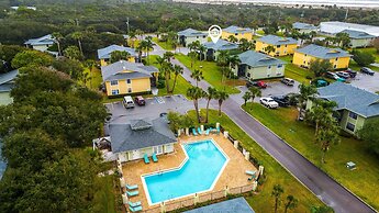 Coastal Clipper Charming 2 Bdr, Walk to Beach!