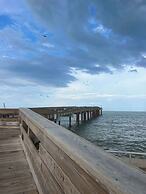 Coastal Clipper Charming 2 Bdr, Walk to Beach!