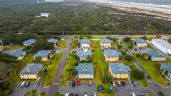 Coastal Clipper Charming 2 Bdr, Walk to Beach!