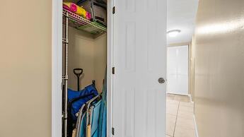 Coastal Clipper Charming 2 Bdr, Walk to Beach!