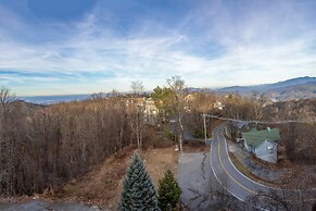 Little Cub Retreat - Private Hot Tub & Indoor Pool