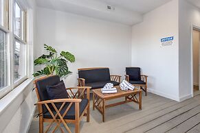 Little Cub Retreat - Private Hot Tub & Indoor Pool