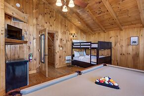 Little Cub Retreat - Private Hot Tub & Indoor Pool