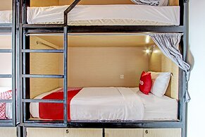 OYO 93607 Penak Malioboro Bunk Bed