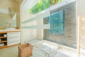 Deep Blue Villa Bali