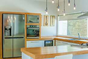 Deep Blue Villa Bali