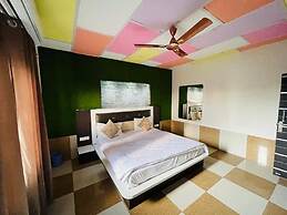 Paradise Woodland Resort Chintpurni