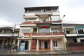 SPOT ON 93610 Syariah Homestay