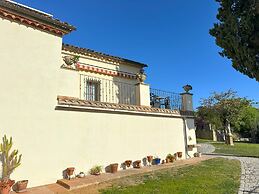 Masia Can Viver - Olive oil tourism B&B