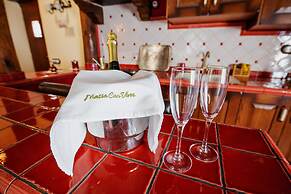 Masia Can Viver - Olive oil tourism B&B