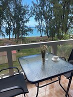 Phoenix Beach Apartments sea view