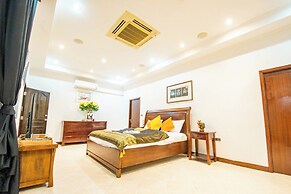 Seaside Villa 2 Pools beach at 50m