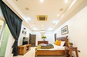 Seaside Villa 2 Pools beach at 50m