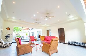 Seaside Villa 2 Pools beach at 50m