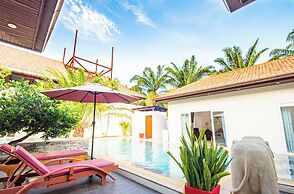 Seaside Villa 2 Pools beach at 50m