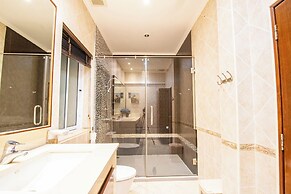 Seaside Villa 2 Pools beach at 50m