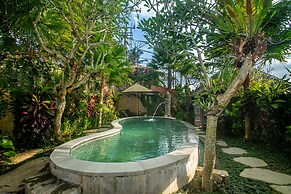 Wooden Ganeca Villas by Pramana Villas