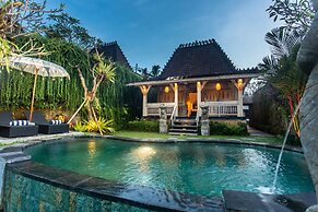 Wooden Ganeca Villas by Pramana Villas