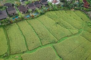 Wooden Ganeca Villas by Pramana Villas