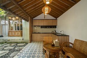 Wooden Ganeca Villas by Pramana Villas