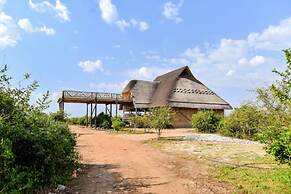 Tabingi Safari Lodge