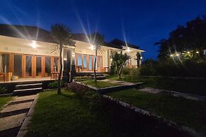 Onion Garden And Natural Hotspring