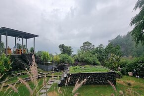 Onion Garden And Natural Hotspring