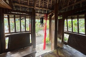 Lover'S Point Beach Front Resort