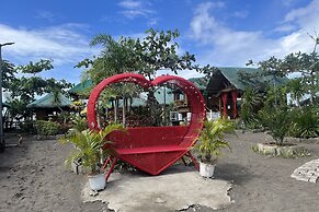 Lover'S Point Beach Front Resort