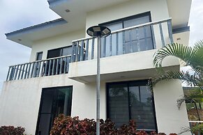 Lover'S Point Beach Front Resort