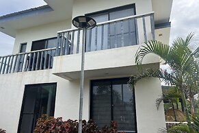 Lover'S Point Beach Front Resort