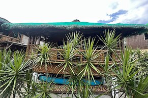 Lover'S Point Beach Front Resort