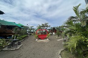 Lover'S Point Beach Front Resort