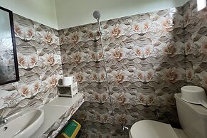 Lover'S Point Beach Front Resort