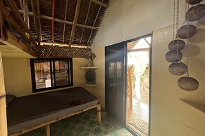 Lover'S Point Beach Front Resort