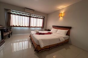 Chiang Rai Grand Room Hotel
