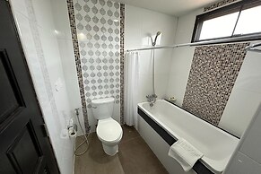 Chiang Rai Grand Room Hotel