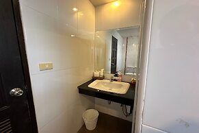 Chiang Rai Grand Room Hotel