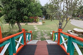 Ban Suan Bang Toei Homestay