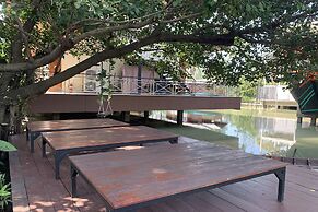 Ban Suan Bang Toei Homestay