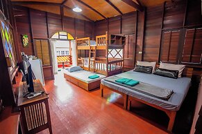 Ban Suan Bang Toei Homestay