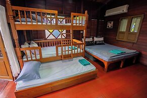 Ban Suan Bang Toei Homestay