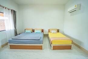 Ban Suan Bang Toei Homestay