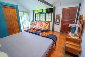 Ban Suan Bang Toei Homestay