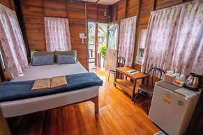 Ban Suan Bang Toei Homestay