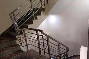 The Indian Hotel & Kitchen