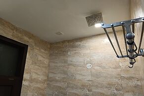 The Indian Hotel & Kitchen