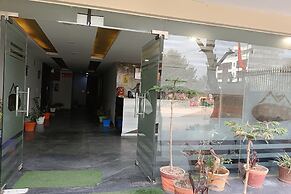 The Indian Hotel & Kitchen