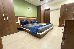 The Indian Hotel & Kitchen