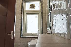 The Indian Hotel & Kitchen